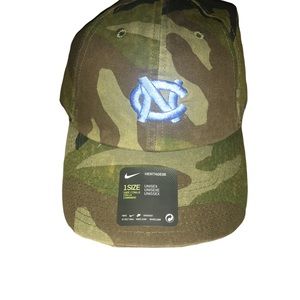 Nike Heritage86 UNC Chapel Hill Tarheels Camo Unisex Hat